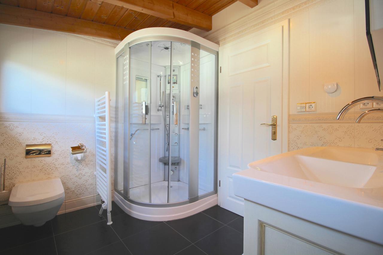 Himmelschloesschen & Chalet Rose Garmisch-Partenkirchen Luaran gambar